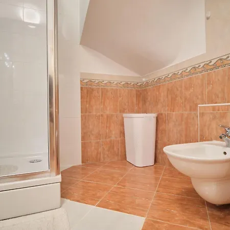 Fuer 6 Personen Ca- 120 M² In Split- Dalmatien - Gespanschaft Split-dalmatie By Interhome شقة سبليت