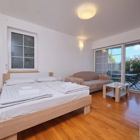 شقة Fuer 6 Personen Ca- 120 M² In Split- Dalmatien - Gespanschaft Split-dalmatie By Interhome *