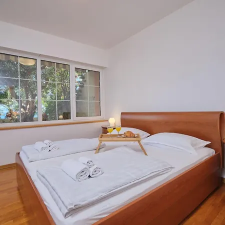 Fuer 6 Personen Ca- 120 M² In Split- Dalmatien - Gespanschaft Split-dalmatie By Interhome *